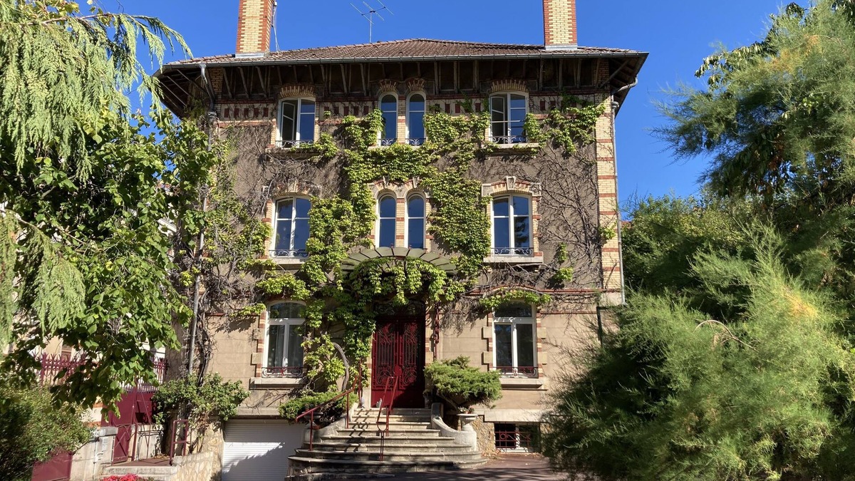 Laxou Apartment | Magnificent apartment in the heart of Villa Médreville with garden and parking space