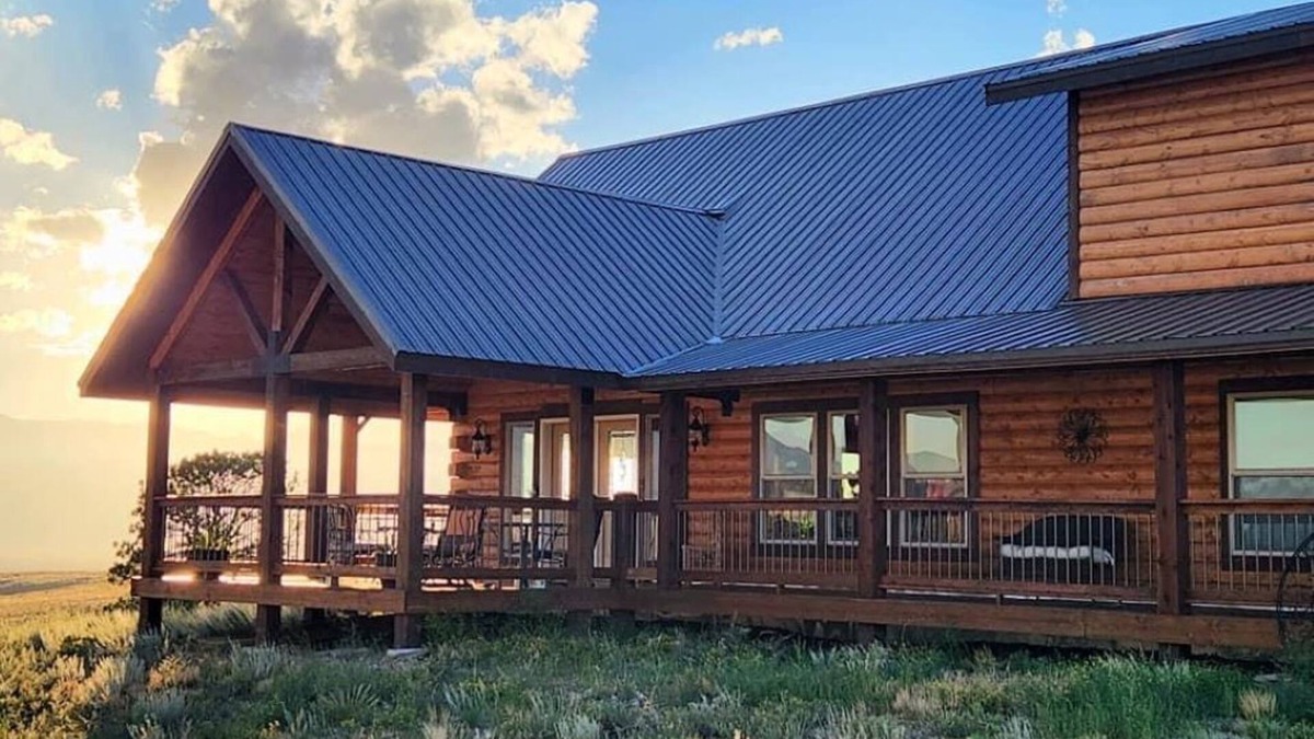 Westcliffe Cabin | Magnificent Cabin views of Sangre De Cristo Mountain Range, and Wet Mountains.