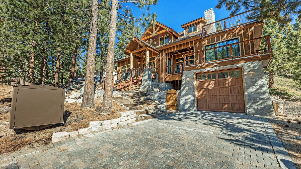 Upper Kingsbury House | MAGNIFICENT CHALET SOUTH LAKE TAHOE-Heavenly, Tahoe Rim Trail, 10