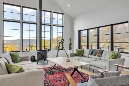 Ellicottville House | Magnificent Chalet Sweeping Views and Hot Tub