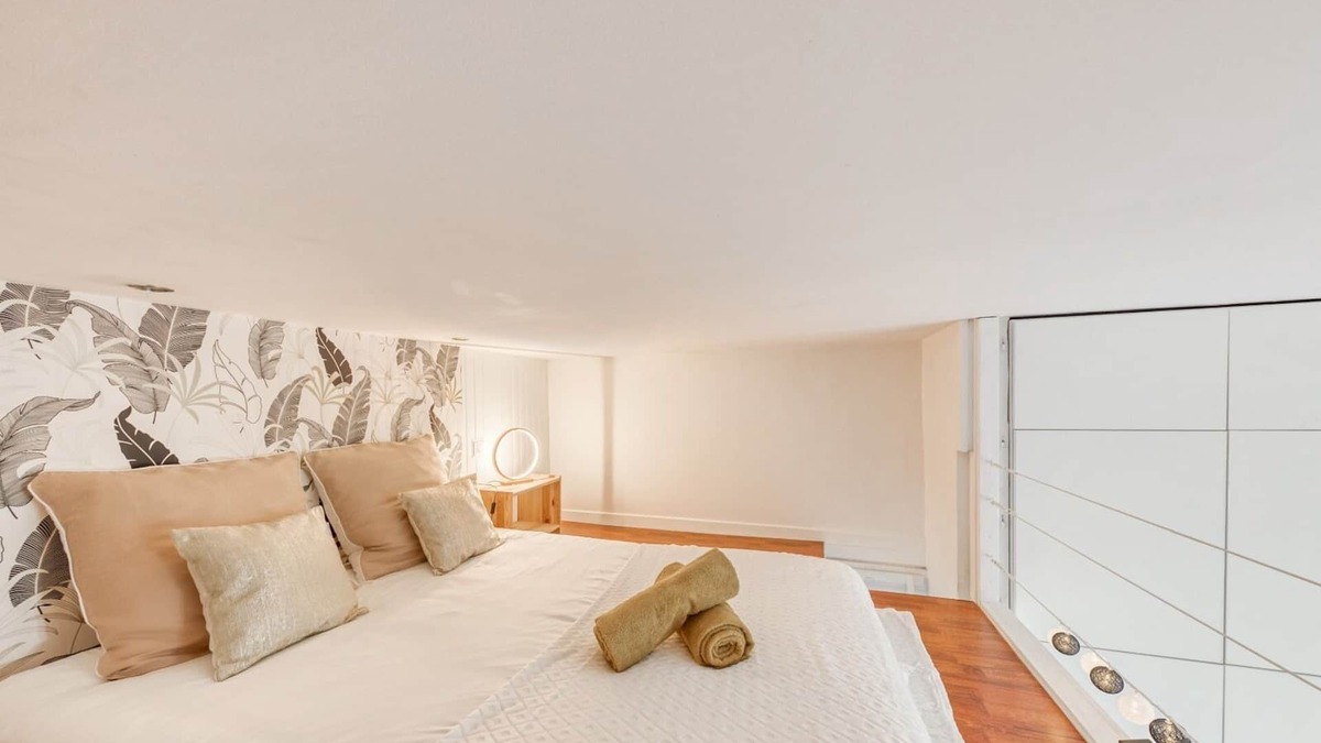 Cachan Apartment | Magnificent cocoon with mezzanine near Paris, Orly airport and the metro!