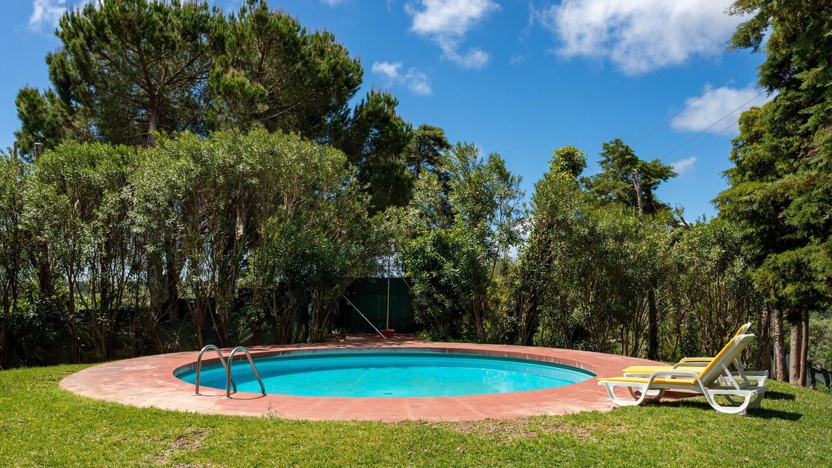 Alcantarilha House | Magnificent country house overlooking the golf course