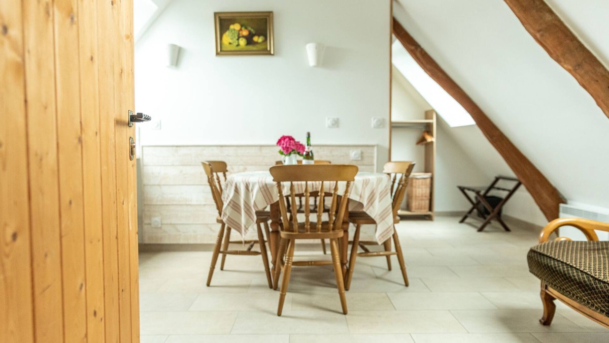 Meuvaines Apartment | Magnificent flat with countryside views