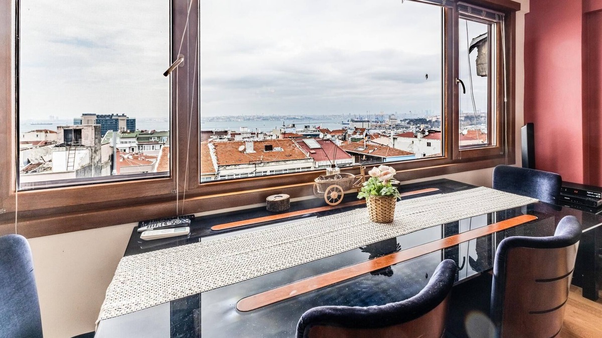 Moda Apartment | Magnificent Flat with Sea View in Kadikoy