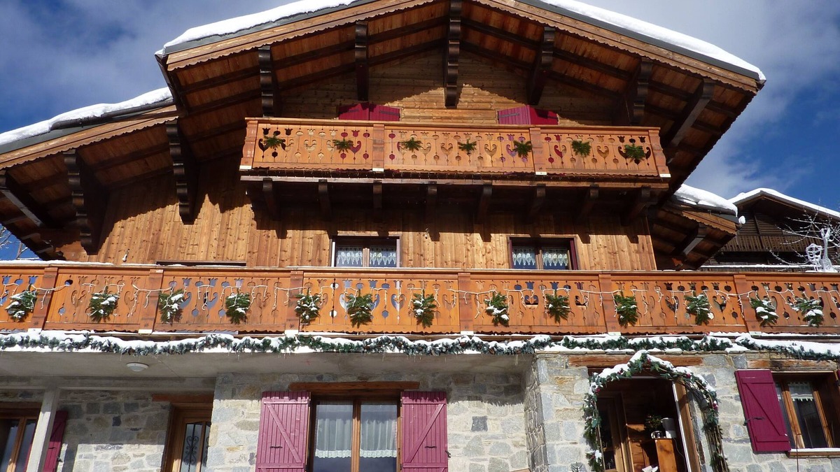 Feissons-sur-Salins Ski Chalet | MAGNIFICENT CHALET FOR 8 TO 10 PEOPLE FACING THE THREE VALLEYS