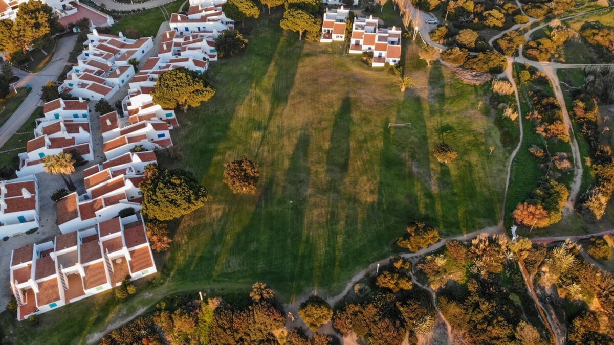 Prainha House | Magnificent Home on PRAINHA, Alvor, the sea, with terrace