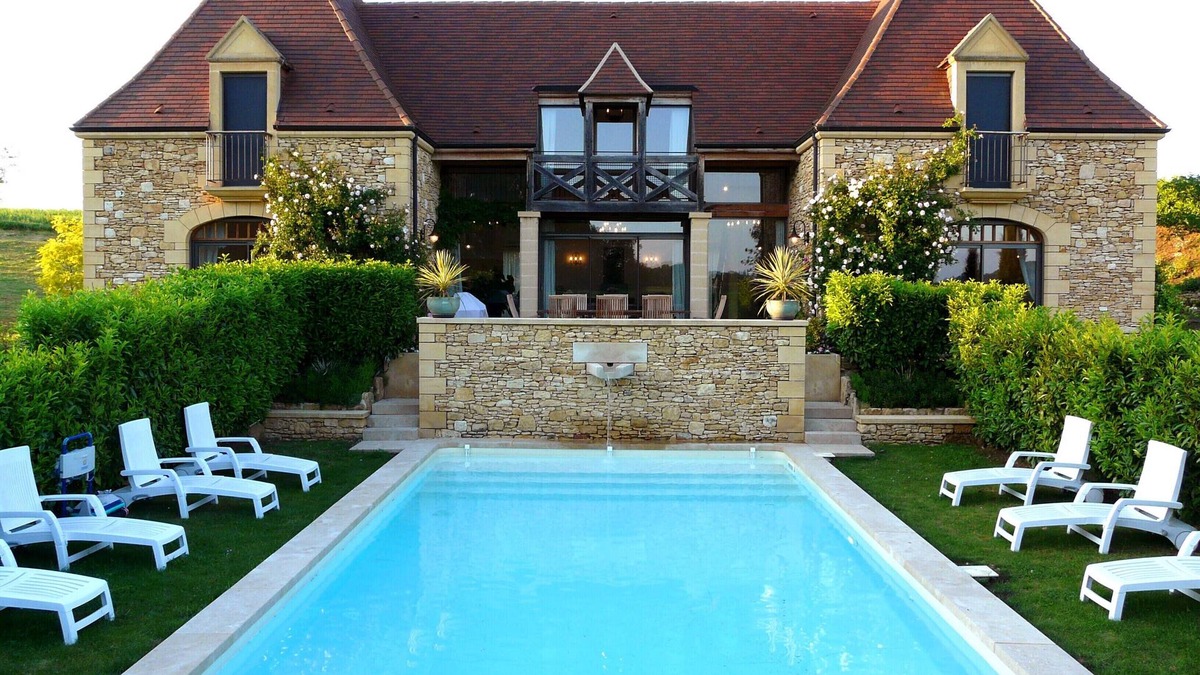 Tamnies House | Magnificent house villa stunning views heated private pool air con. near Sarlat