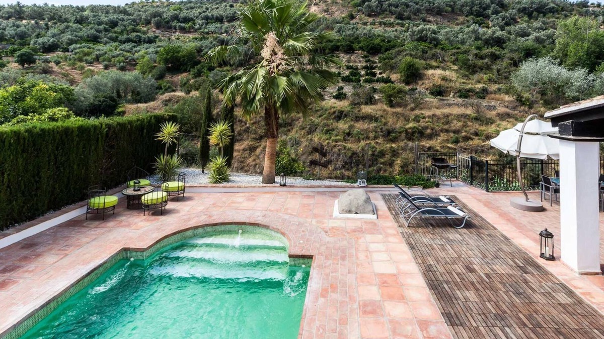 El Valle Villa | Magnificent house with pool, garden and views