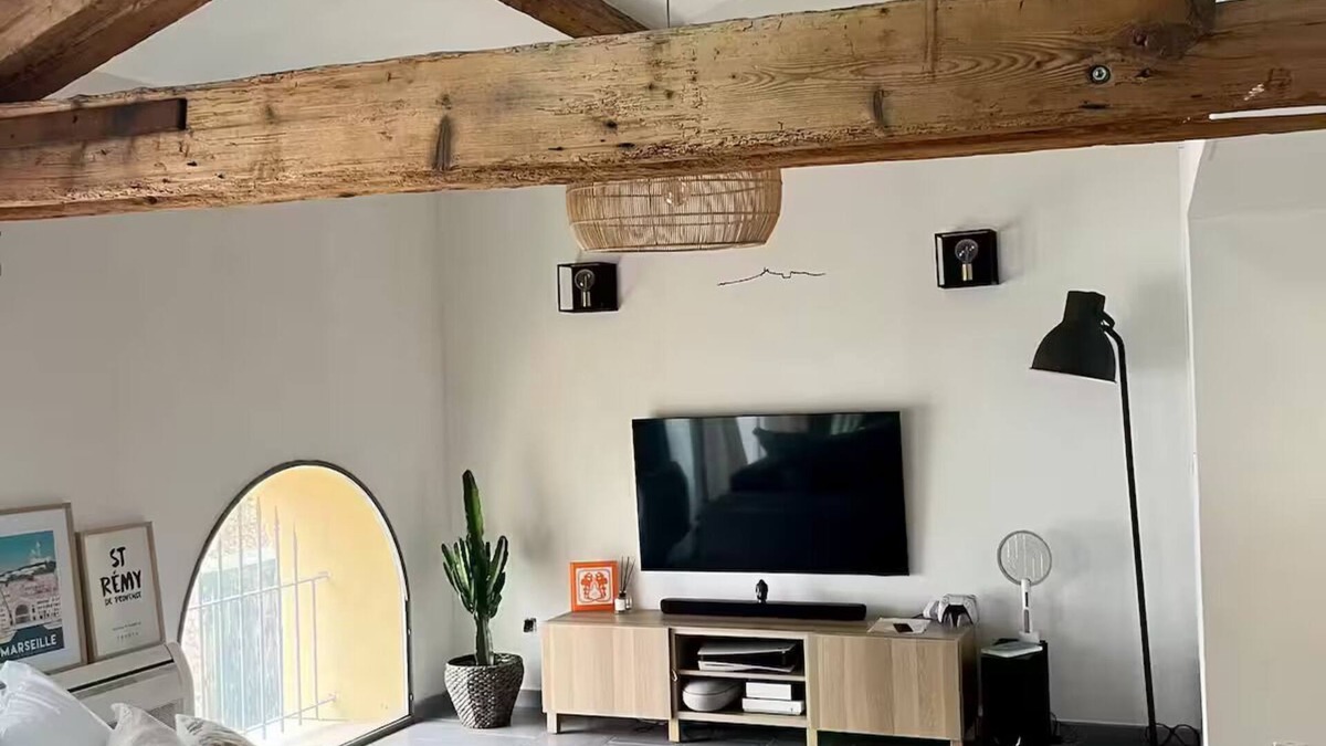 Saint-Chamas House | Magnificent Loft near town center