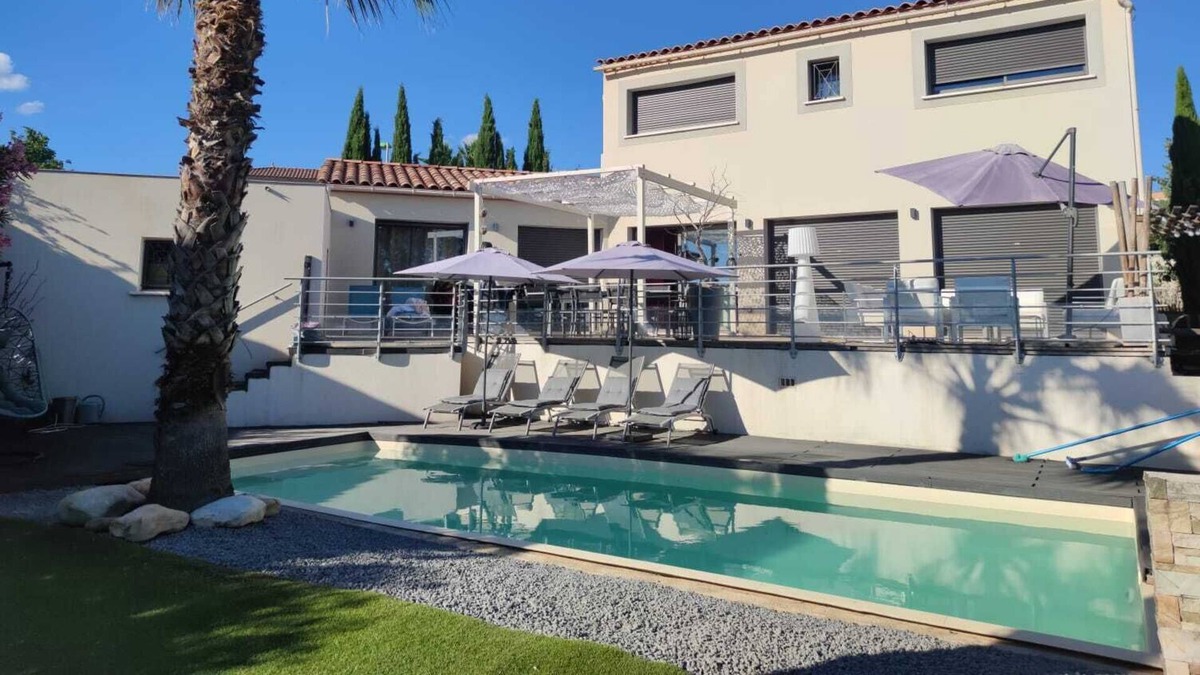 Juvignac Villa | Magnificent modern villa with swimming pool