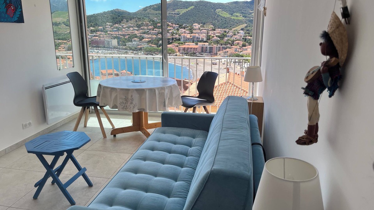 Banyuls-sur-Mer Apartment | Magnificent panoramic view of the Bay of Banyuls. 3 * sea & mountain view