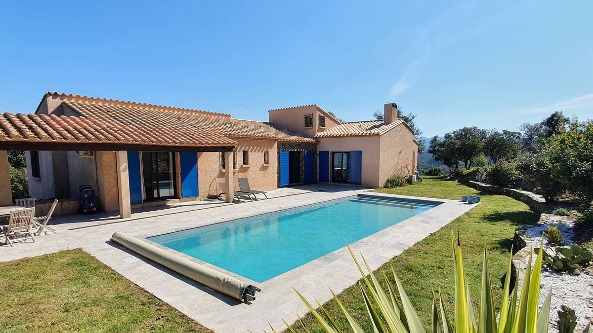 Maureillas-Las-Illas Villa | Magnificent pool villa between sea and mountains