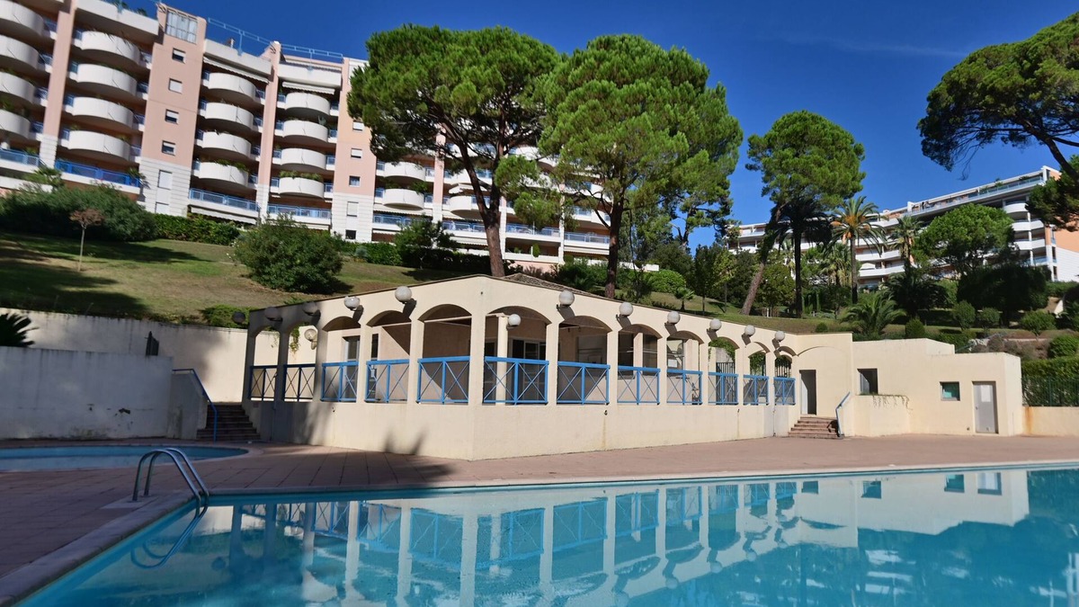 La Bocca Nord Apartment | Magnificent renovated apartment in the heart of the Domaine des Palmiers
