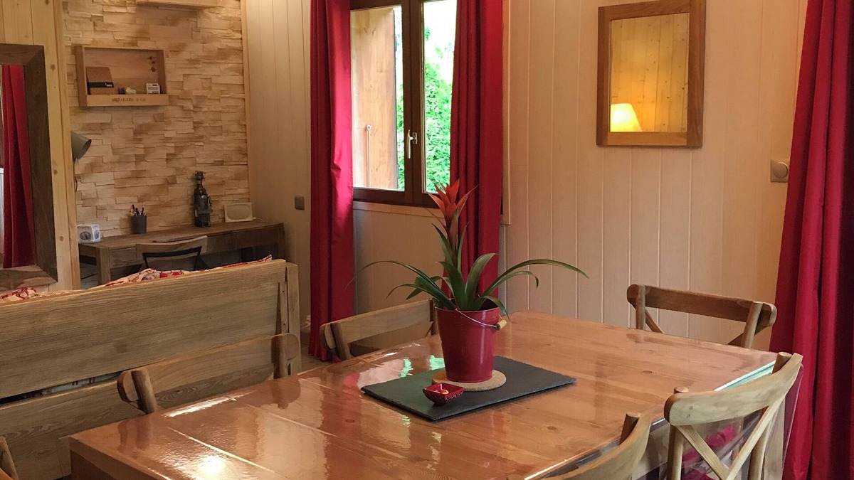 Montmin Apartment | Magnificent T3 between lake and mountains in Annecy
