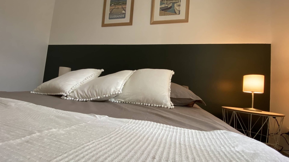 La Faute-sur-Mer Villa | MAGNIFICENT VILLA - 5 min walk from Amourettes beach