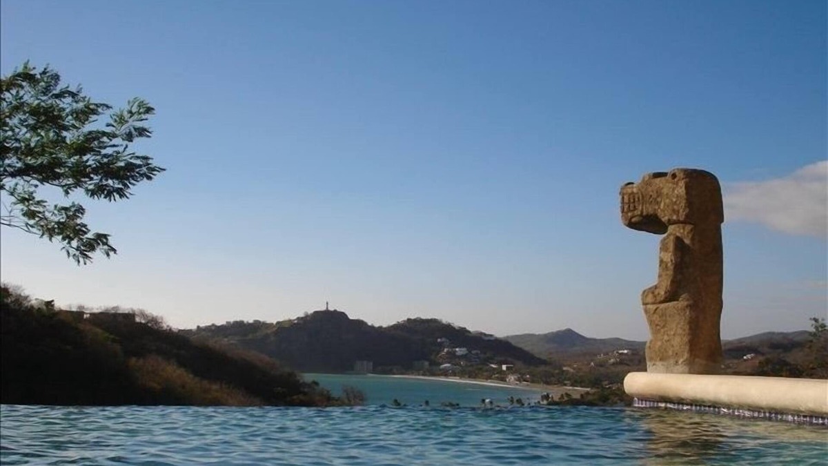 Las Pampas House | Magnificent Views! See & Hear the Surf! Infinity Pool! Pure Paradise!