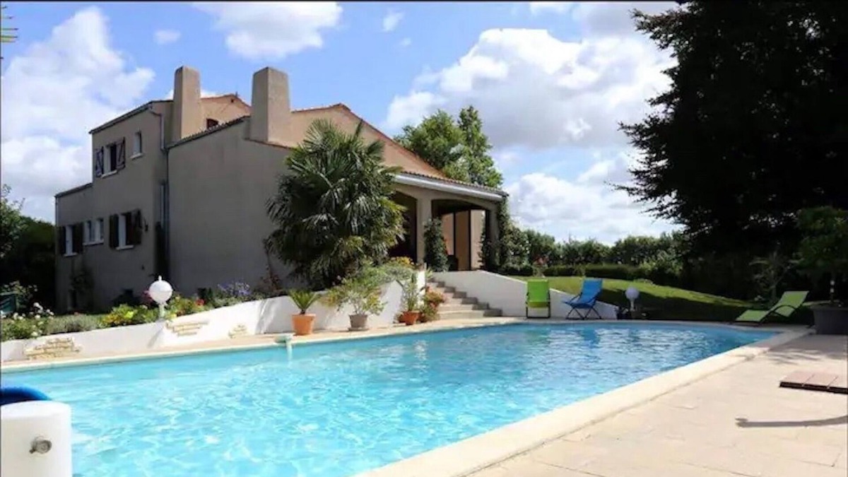 Le Thou Villa | Magnificent Villa 15 minutes from the beach
