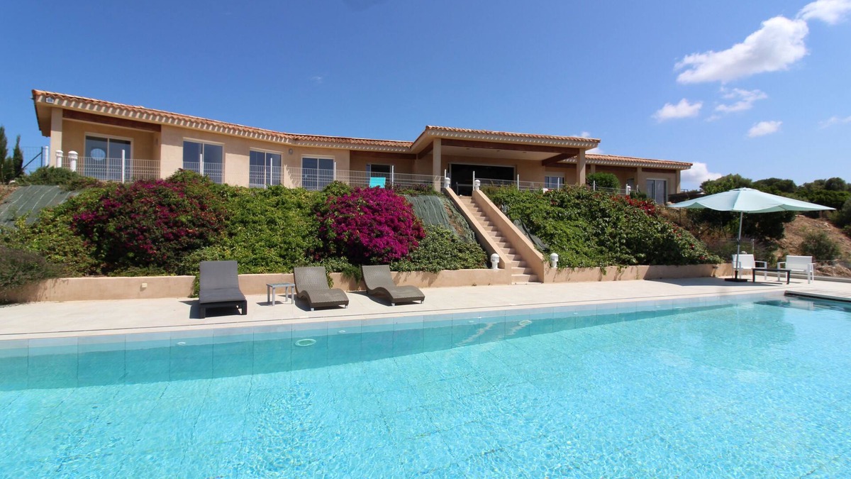 Serra-di-Ferro Villa | Magnificent villa heated swimming pool jacuzzi panoramic sea view 3km from the beach