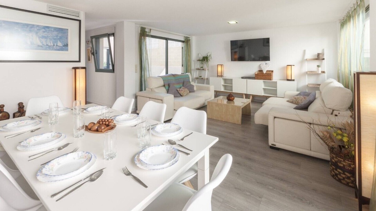 Grao de Gandia Ski Chalet | Magnificent villa near the beach with swimming pool and wifi gr, Gandia Confort Treviso