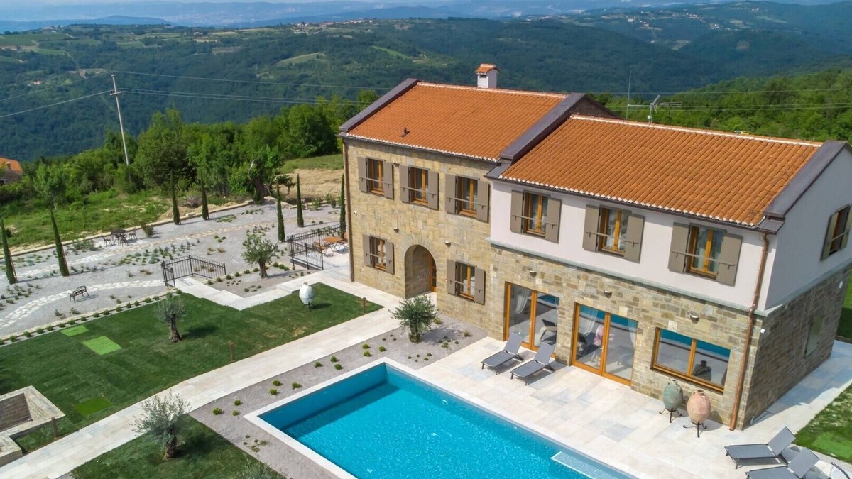 Sveti Bartol Villa | Magnificent Villa Paradiso d’Istria with a swimming pool, jacuzzi and sauna