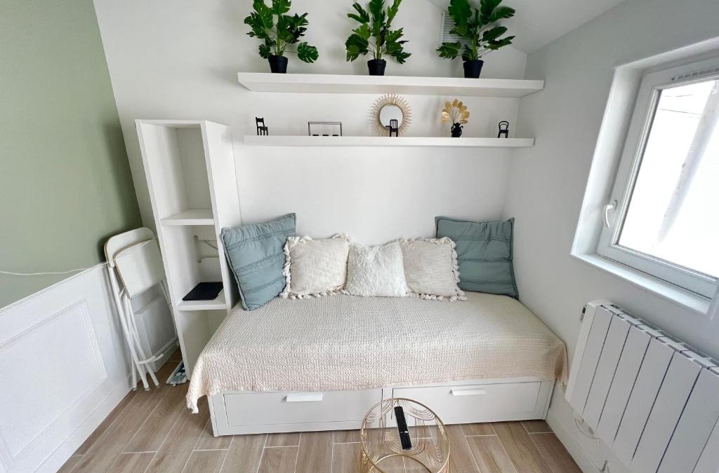Conflans-Sainte-Honorine Apartment | Magnifique Studio à 30 min de La Défense