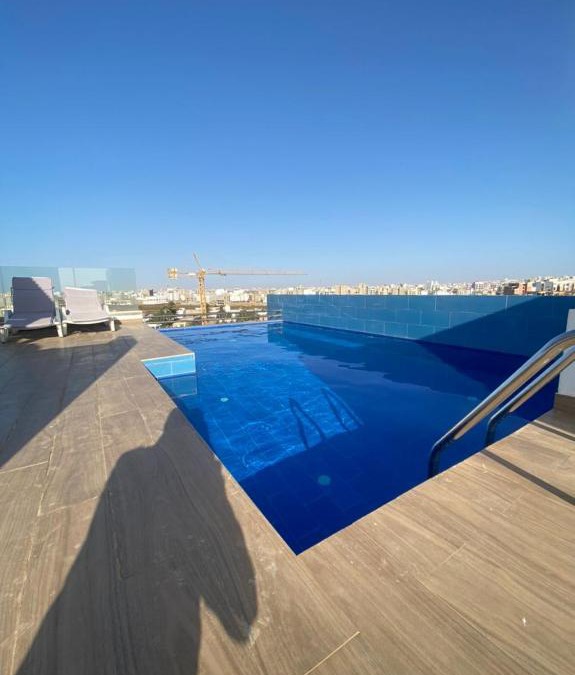Ngor Apartment | Magnifique Appartement avec PISCINE sur le toit, 3 Chambres, 4 Salles de Bain, Salle de Gym et Terrasse, LUXURY & COMFORT in ALMADIES