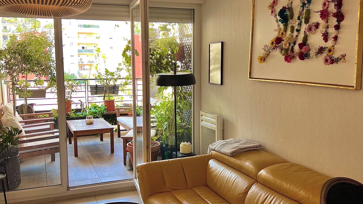 Roquebilliere Apartment | Magnifique Design T2, Confortable, Parking Gratuit