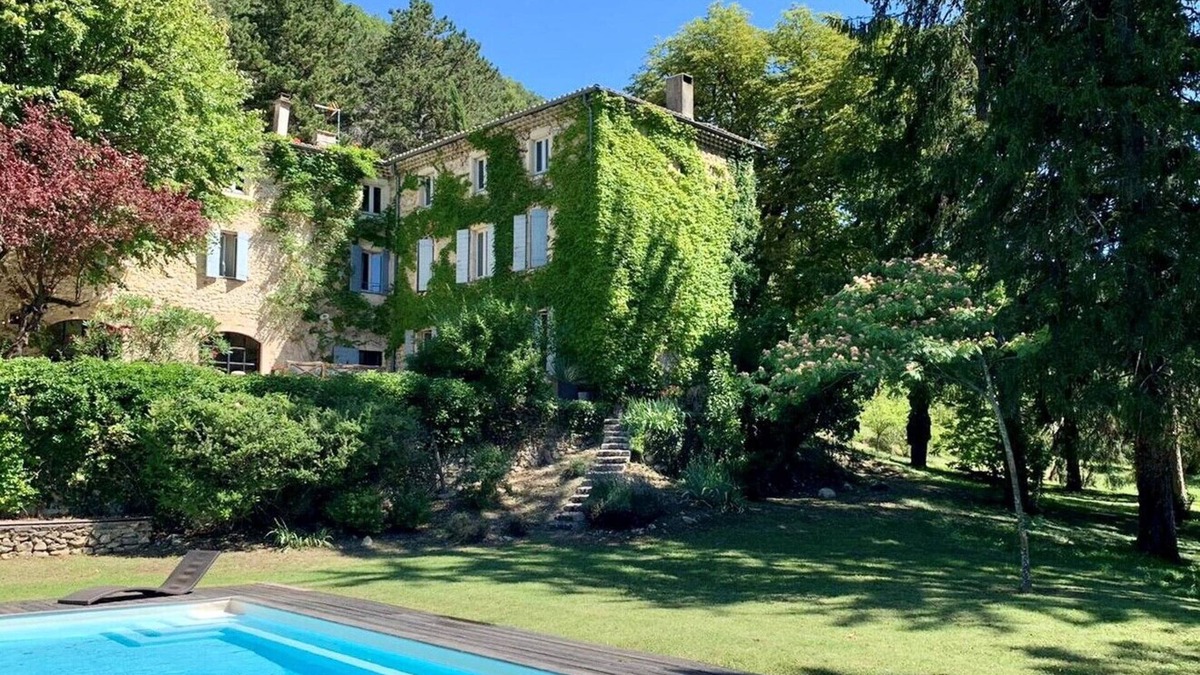 Mirmande House | Magnifique Magnanerie du 19eme