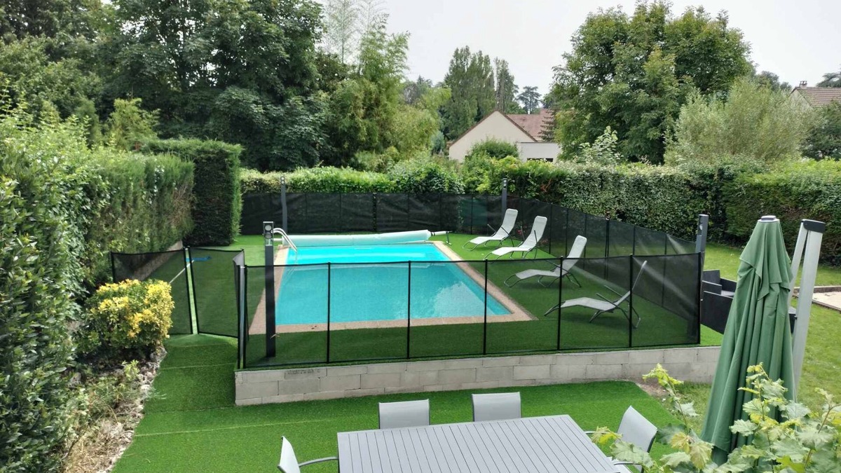 Rully Cottage | Magnifique Maison 8/10 Personnes à Rully. Piscine Privée. Terrain de Boule