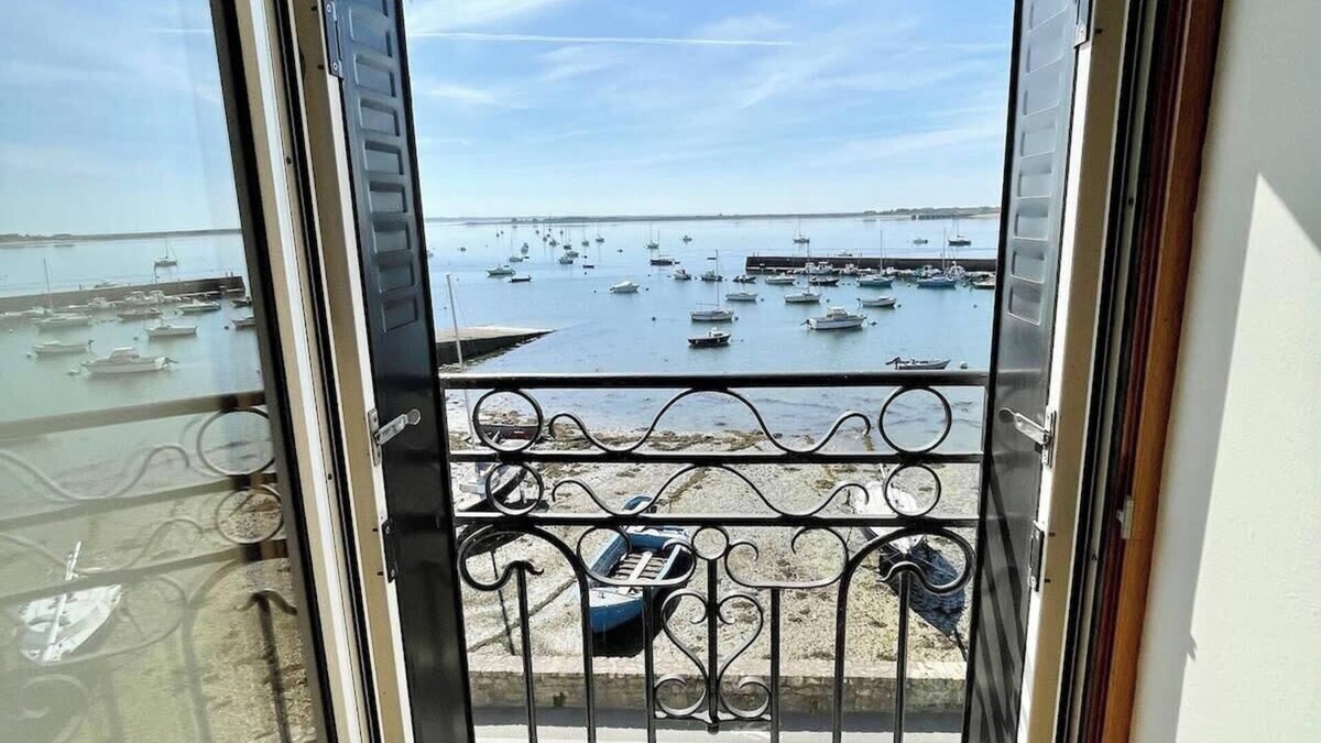 Port-Louis House | Magnifique maison bourgeoise 280 m2 Face au port