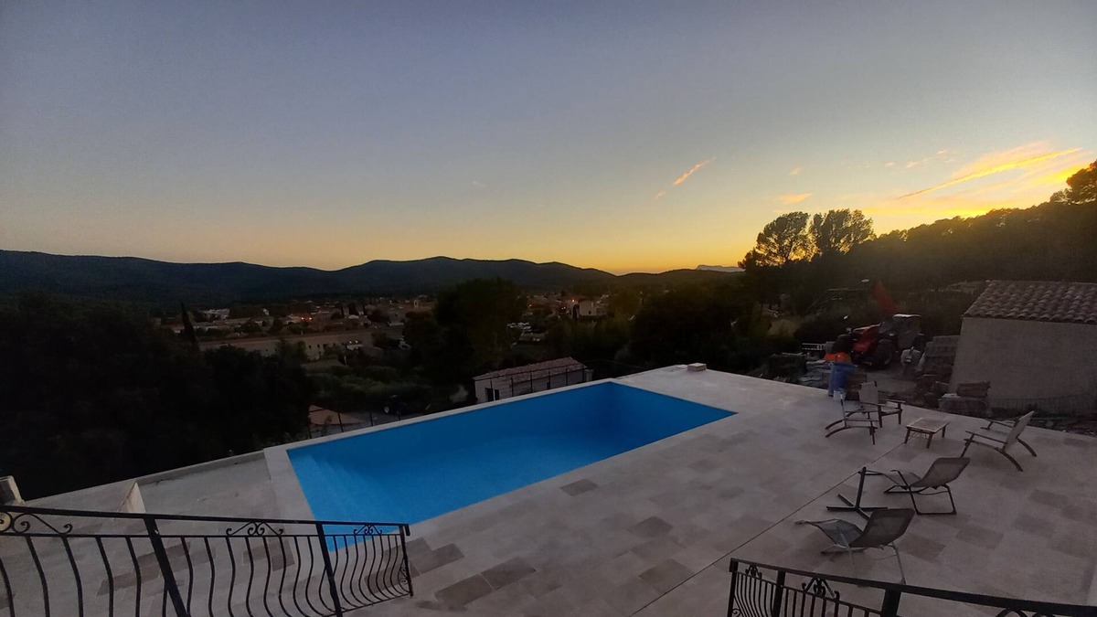 Pignans Villa | Magnifique Villa 210m2 , Piscine Chauffée 10×5m