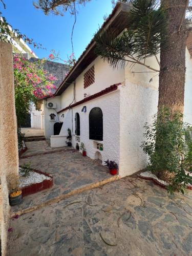 Mers El Kebir House | Magnifique Villa La Corniche en bord de mer à Saint rock, Ain El Turk, Oran