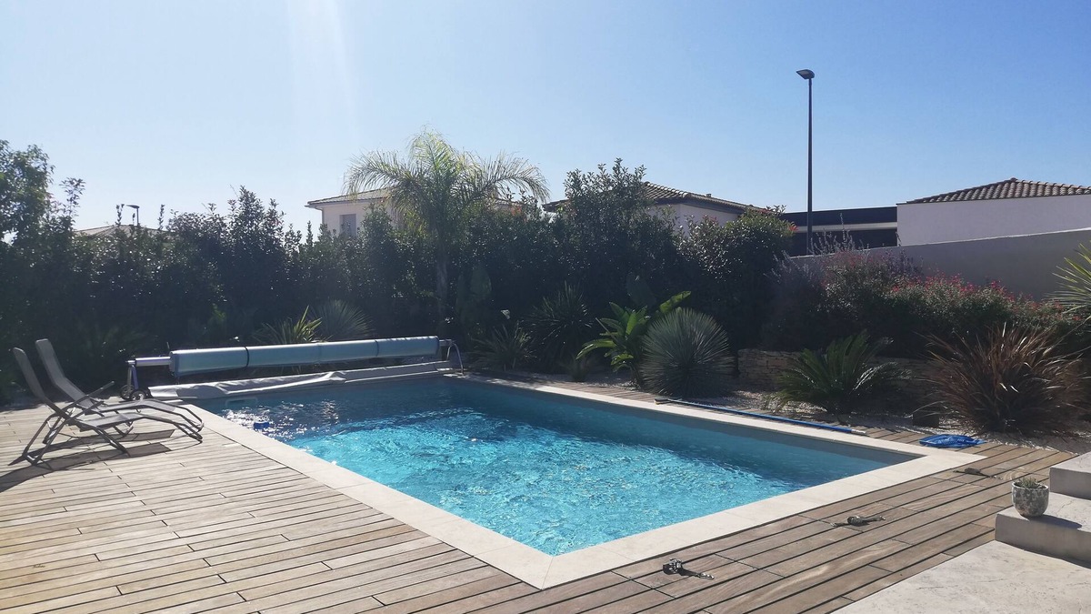 Caremeau Villa | Magnifique Villa Nîmoise Avec Piscine et Boulodrome