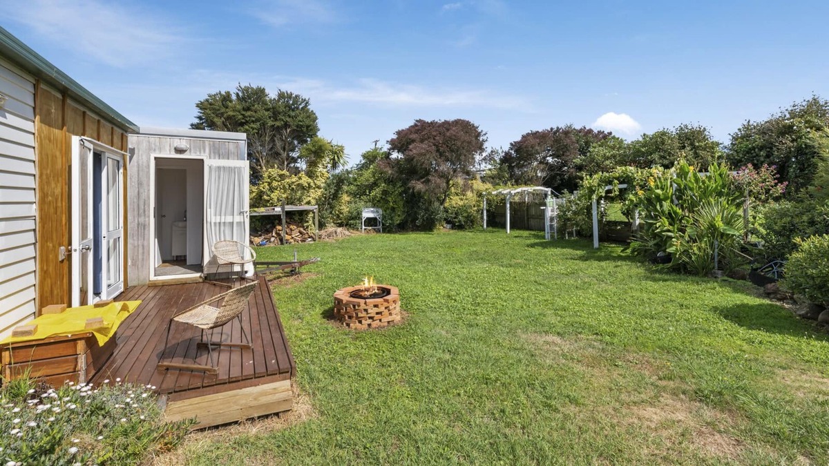 Foxton House | Magnolia Bach - Foxton Holiday Home