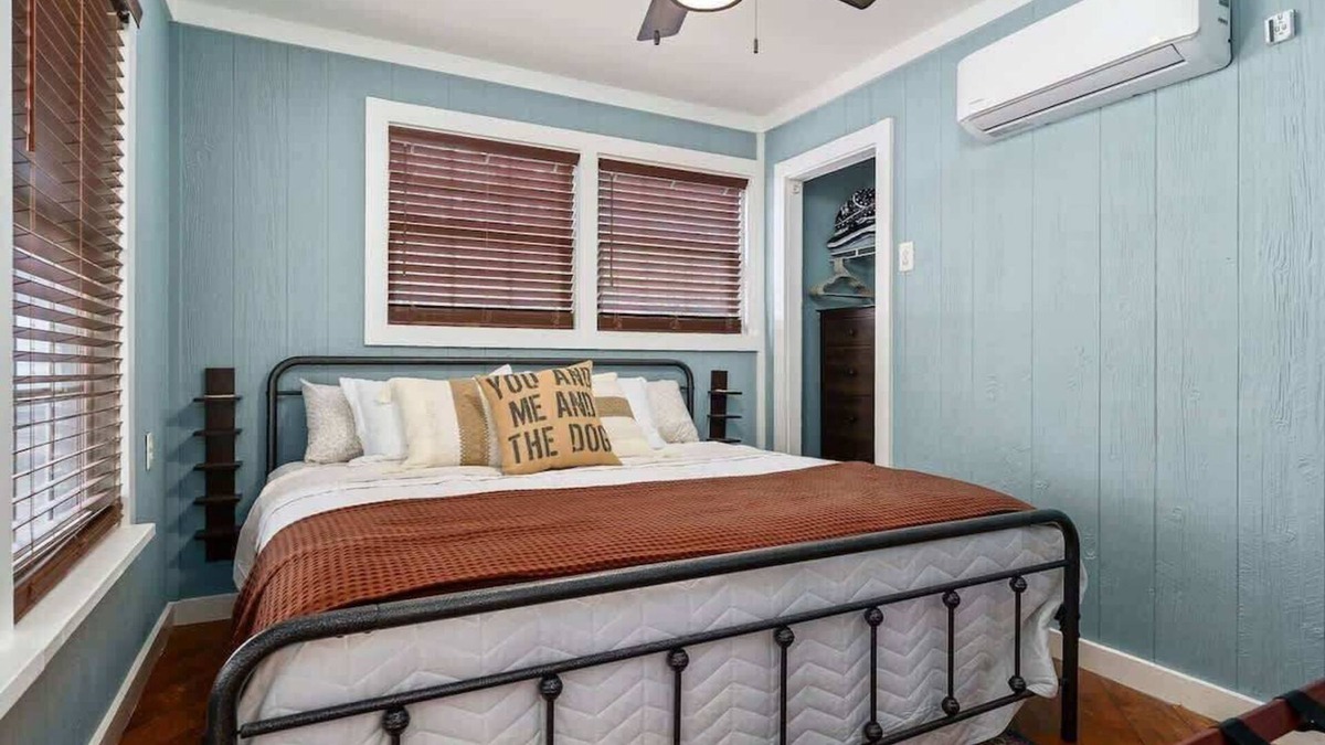 Smithville House | Magnolia Bottoms A Dogs Paradise