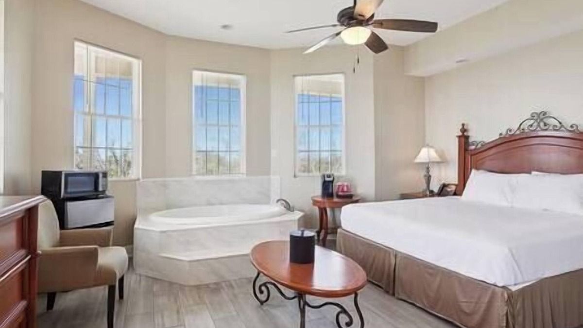 Lafitte Bed & Breakfast | Magnolia Cottage R6