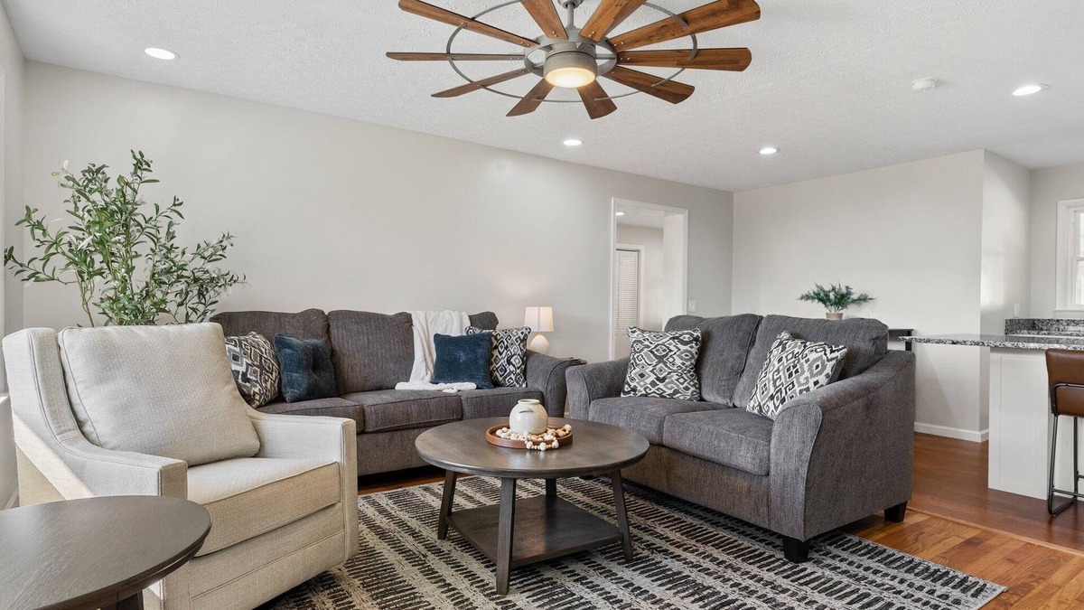 Glasgow House | Magnolia House- Relaxing KY Home