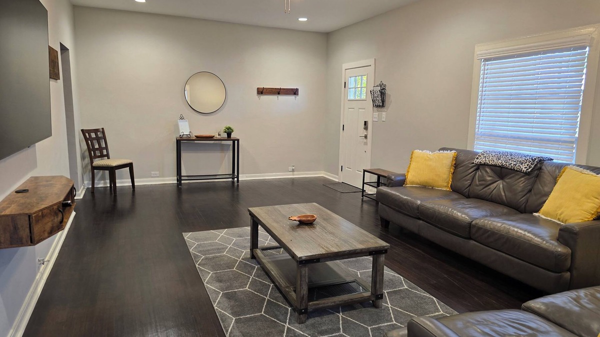 Denison House | Magnolia Manor Duplex in Downtown Denison-Bursting with Charm & Comfort