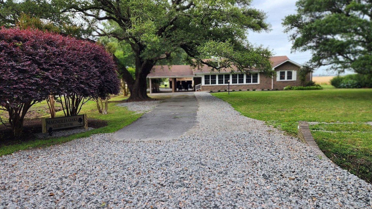 Washington County House | Magnolia Oaks at the Lake, A Retreat at Lake Phelps, NC & Pettigrew State Park