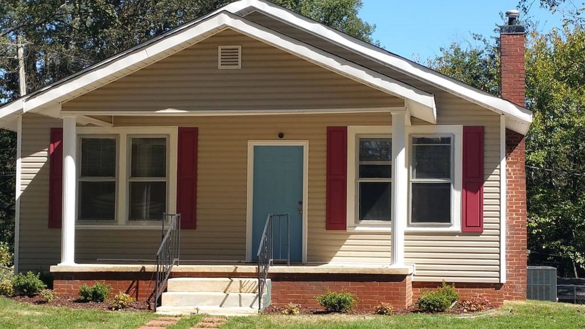 Florence Cottage | Magnolia Place in historic downtown Florence