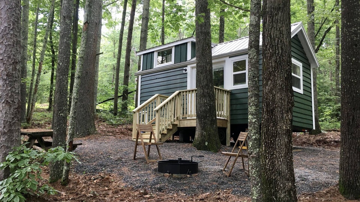 Clarkesville Cabin | Magnolia Tiny Home at Bleu Canoe