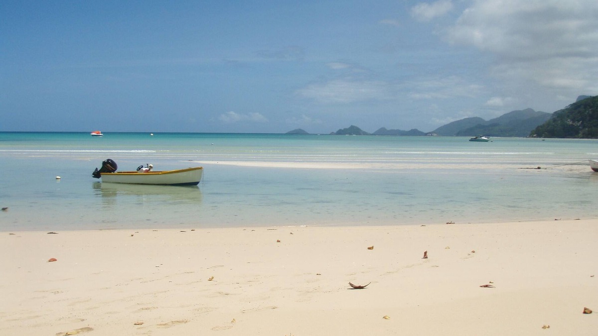 Anse La Mouche House | Mahé, Anse à La Mouche: House with garden, 2 bedrooms, 2 bathrooms, wifi