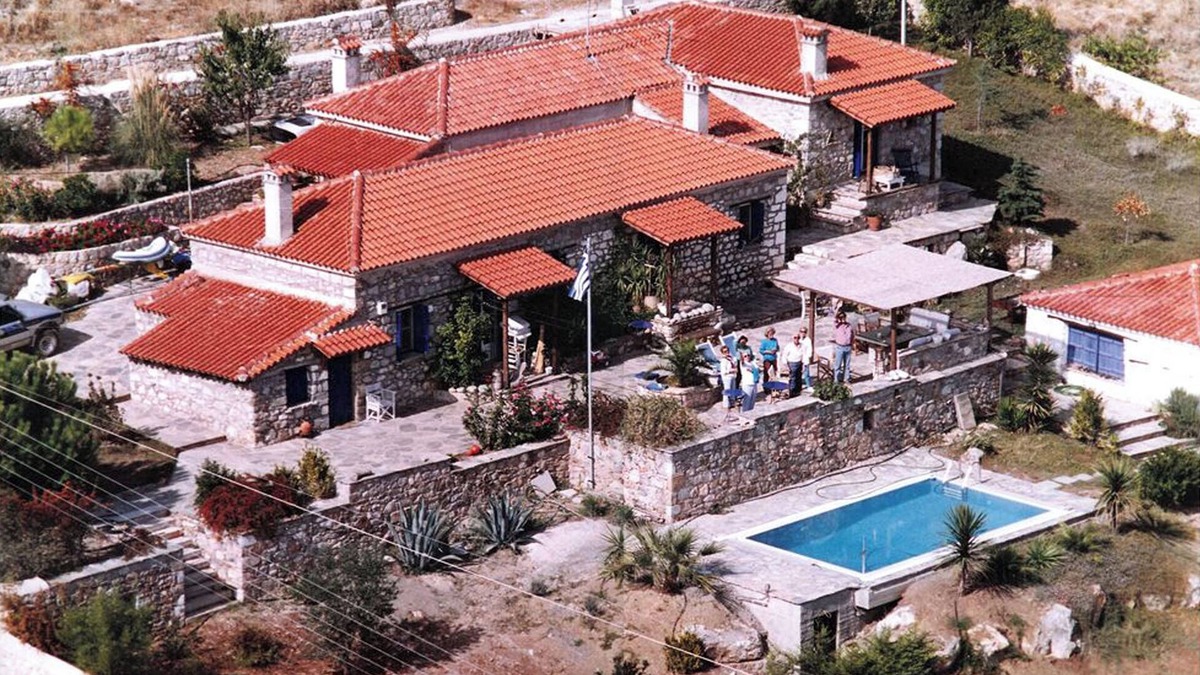 Stylida Villa | Maha House: Authentically Restored Farmhouse in Central Greece! Don’t miss out!