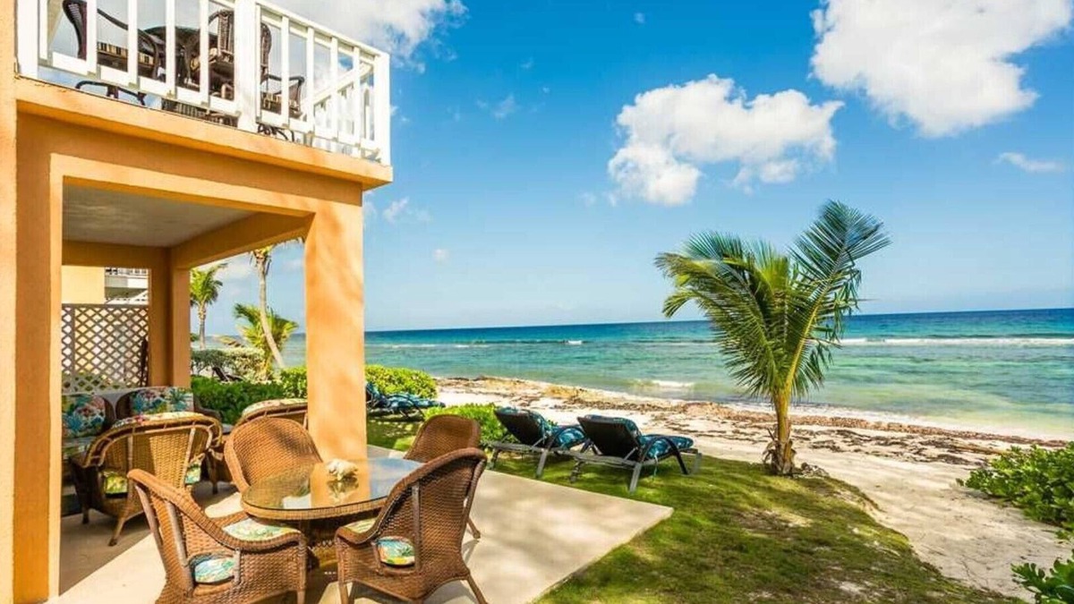 North Side Villa | Mahogany Point 5: 3 BR/3 BA villa in North Side, Sleeps 6