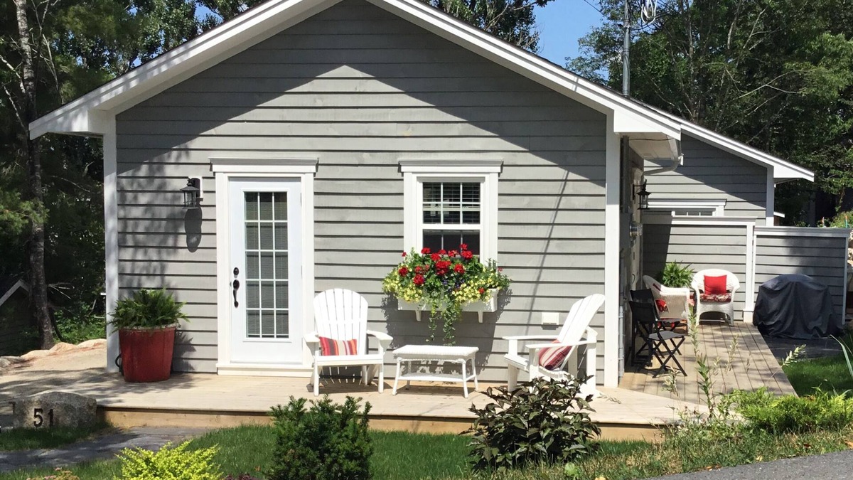 Mahone Bay House | Mahone Bay Hide-Away