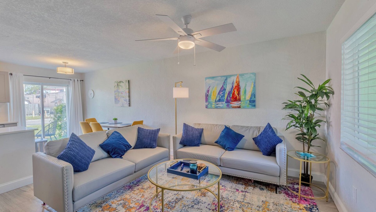 Dunedin Condo | Mai Tai Suites Dunedin Free Honeymoon Island Pass 2 King Bedrooms Beach Gear Inc