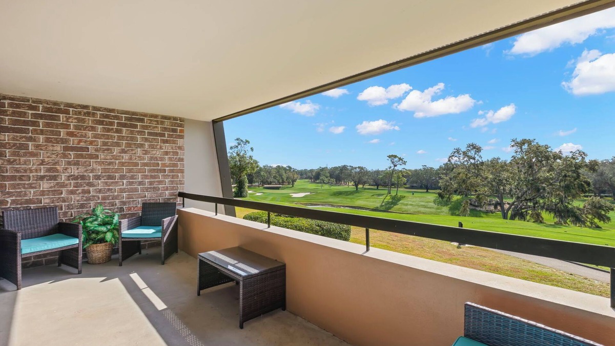 Palm Harbor Condo | Maidstone 2725 At Innisbrook.