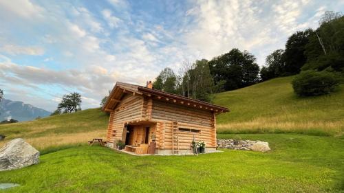 Untervaz Ski Chalet | Maiensäss, Berghütte Chlara - autark, voll ausgestattet, Ressourcen begrenzt