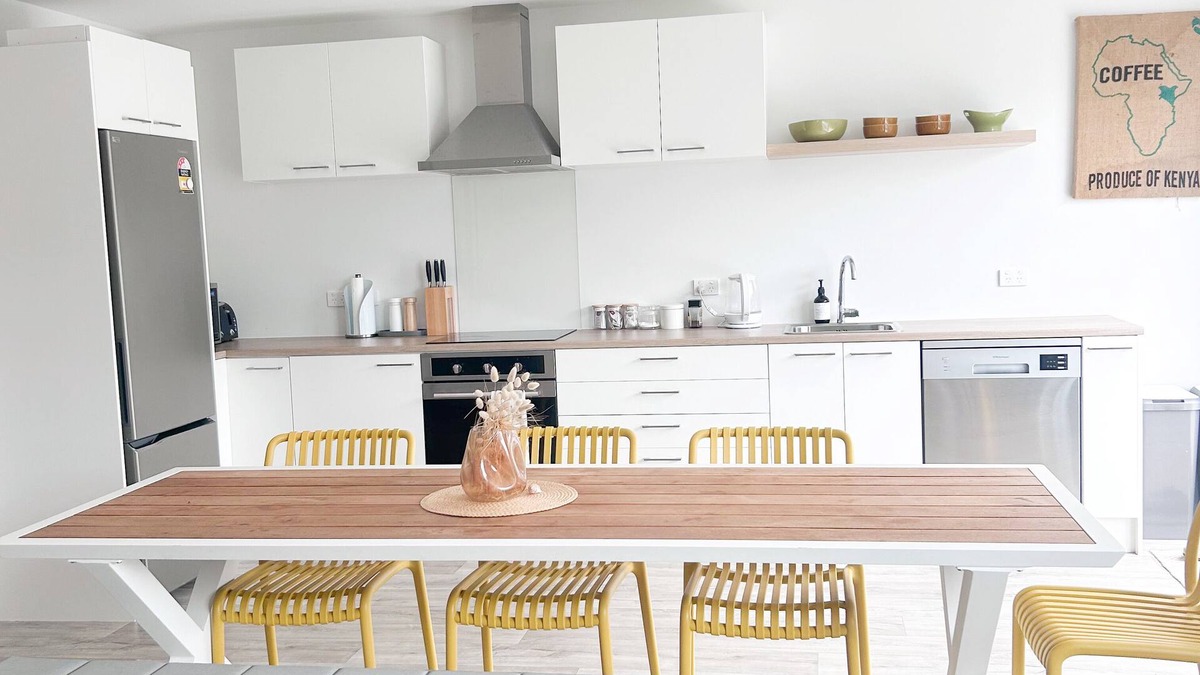 Waihi Beach House | Main End Beach Front House