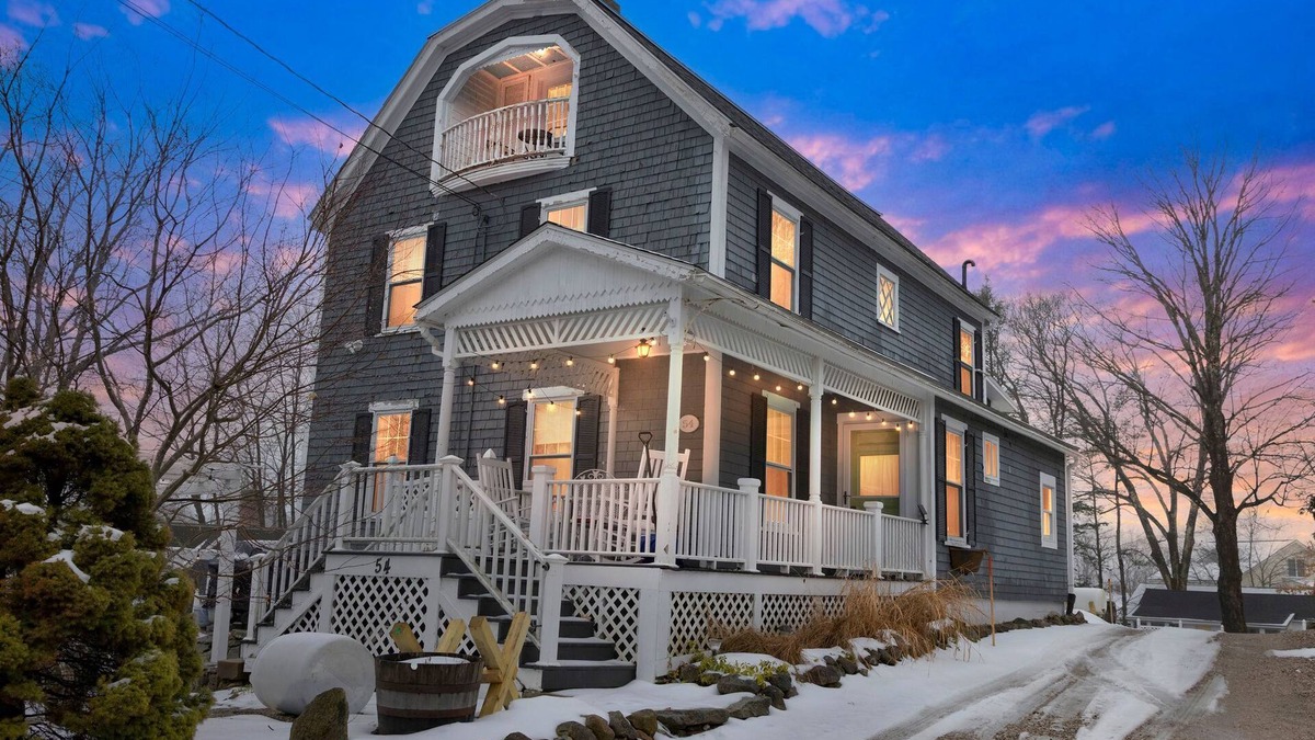Wolfeboro House | Main House - 3 Story 5 Bed/3 Bath - Wolfeboro